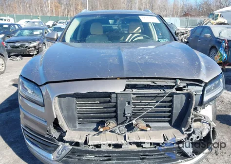 2019 Lincoln Nautilus Select z USA, uszkodzony, nr VIN 2LMPJ8K93KBL28102